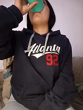 CuteHarper online show from 10-18-25, 02:25