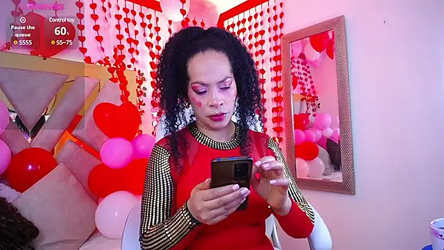 Snapshot of Cintiia_Holmes chatting on 02-14-25, 11:53 Cintiia Holmes online show from 02-14-25, 11:53