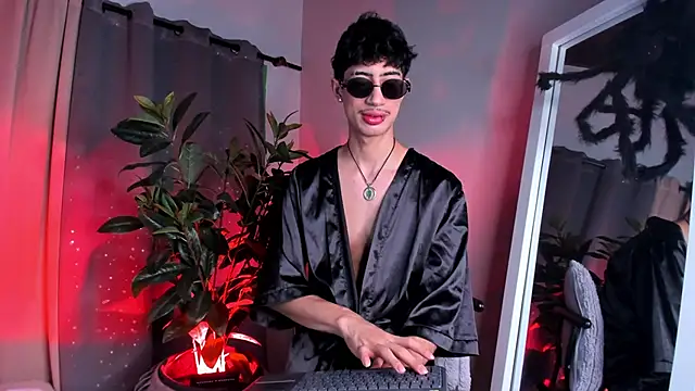 NovaaWheler online show from 10-18-25, 08:09