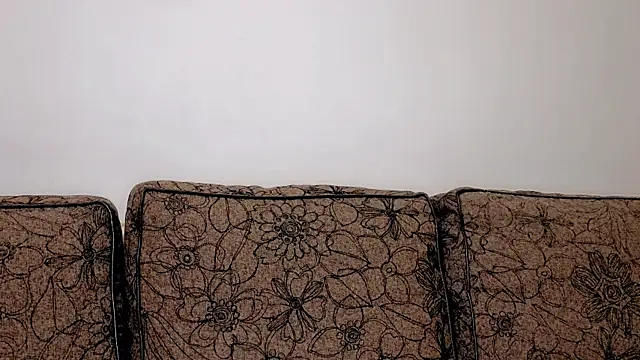 ChristiHanson online show from 02-06-26, 01:25