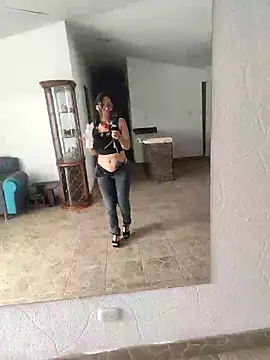 isabella beauty 01 online show from 03-13-25, 01:18