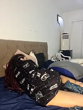 Snapshot of nickelfie chatting on 02-25-25, 10:58 nickelfie online show from 02-25-25, 10:58