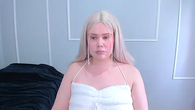 Snapshot of _leana_ chatting on 10-24-25, 05:31  leana  online show from 10-24-25, 05:31
