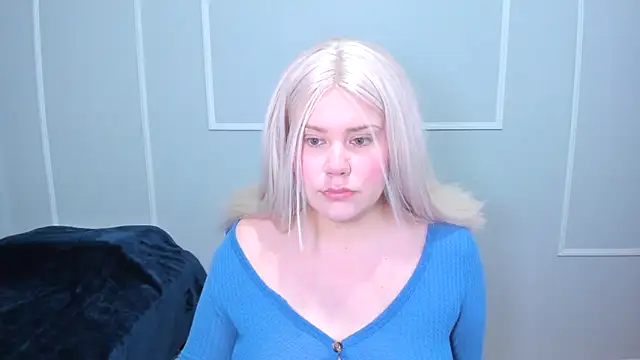 Snapshot of _leana_ chatting on 11-26-25, 02:07 leana online show from 11-26-25, 02:07