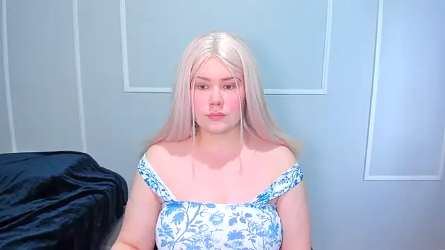 Snapshot of _leana_ chatting on 12-04-25, 07:55 leana online show from 12-04-25, 07:55