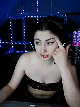 Snapshot of Gamergirl-Linela chatting on 02-07-25, 06:13 Gamergirl-Linela online show from 02-07-25, 06:13