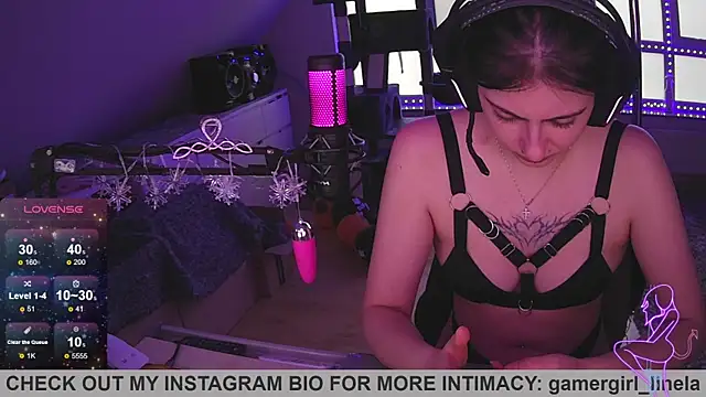 Snapshot of Gamergirl-Linela chatting on 11-09-25, 02:04 Gamergirl-Linela online show from 11-09-25, 02:04