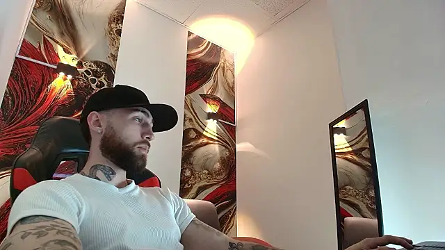 Luke davis01 online show from 02-02-26, 01:21