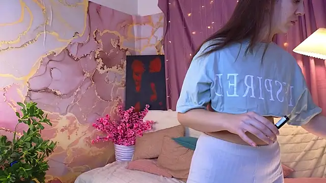 PortiaBellew online show from 02-13-25, 07:24