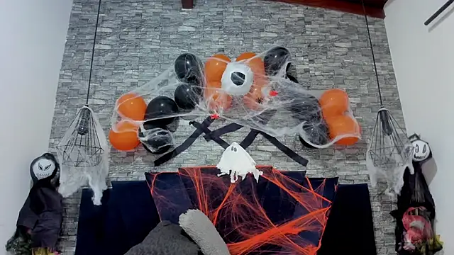 Sophia Brunett online show from 10-26-25, 11:38