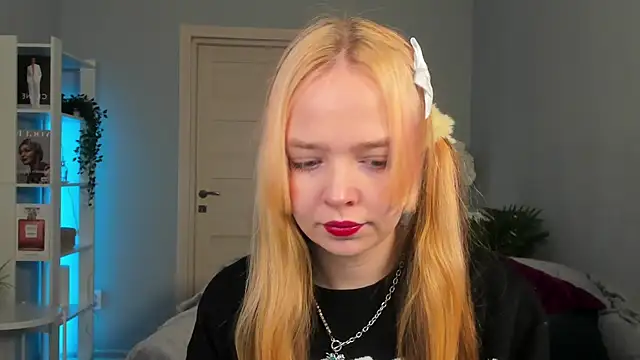 Bellla Murrr online show from 02-10-25, 02:48