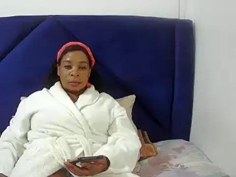 Snapshot of Mishanti chatting on 03-02-25, 08:38 Mishanti online show from 03-02-25, 08:38