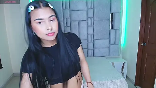 Snapshot of Vera_Best_ chatting on 03-20-25, 02:42 Vera Best online show from 03-20-25, 02:42