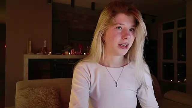 Bella amory online show from 02-25-25, 03:09