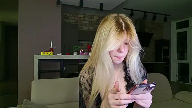 Bella amory online show from 03-05-25, 08:53