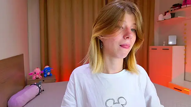 Bella amory online show from 10-23-25, 09:46