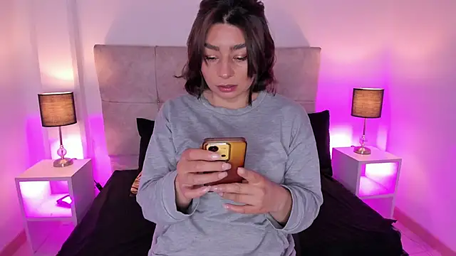  michonne  online show from 03-13-25, 08:22