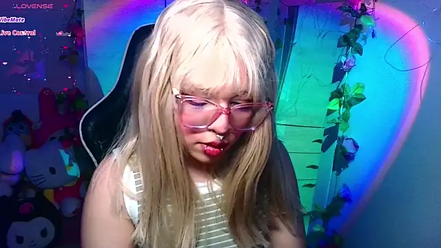 Snapshot of BunnyLilith_ chatting on 09-13-25, 11:59 BunnyLilith online show from 09-13-25, 11:59