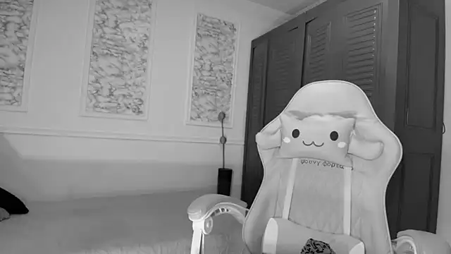 Danella houston online show from 10-10-25, 06:40