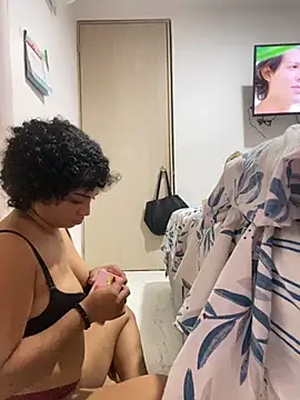 Snapshot of Tana_latin chatting on 10-08-25, 11:24 Tana latin online show from 10-08-25, 11:24