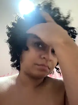 Snapshot of Tana_latin chatting on 11-21-25, 01:04 Tana latin online show from 11-21-25, 01:04