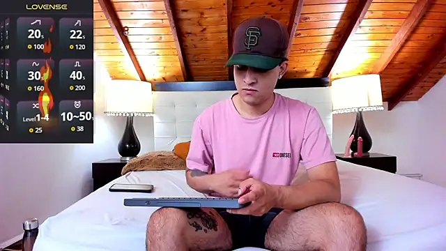 Sebastian Berne online show from 10-07-25, 01:52