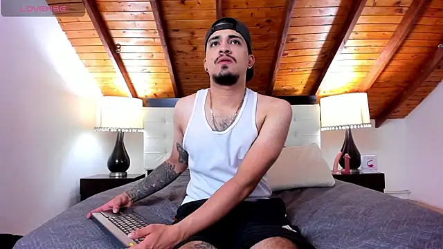 Sebastian Berne online show from 11-16-25, 06:57