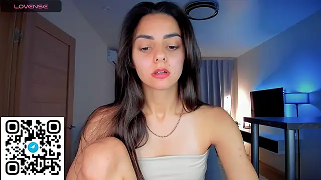 EmiliaZen online show from 09-15-25, 05:02