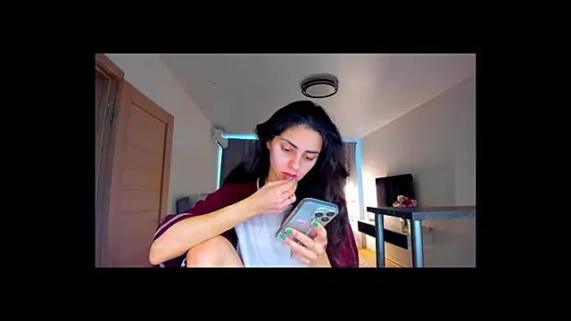 EmiliaZen online show from 10-14-25, 01:23