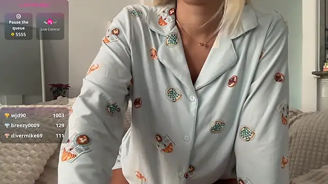 xdaisyhansen online show from 12-02-25, 10:53