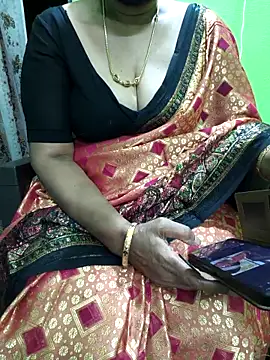 Snapshot of niiveditha chatting on 10-12-25, 10:36 niiveditha online show from 10-12-25, 10:36