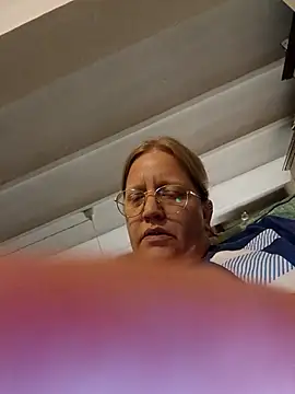 NoLubricantNeeded online show from 10-08-25, 06:38