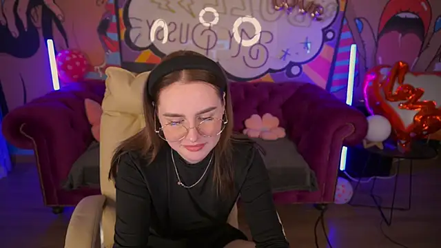 Snapshot of DivineJass chatting on 03-03-25, 07:32 DivineJass online show from 03-03-25, 07:32