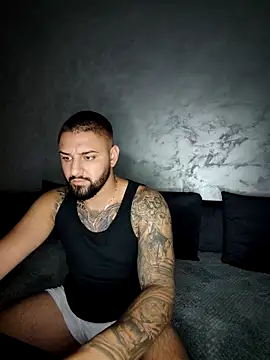 Snapshot of Bakws chatting on 09-17-25, 04:19 Bakws online show from 09-17-25, 04:19