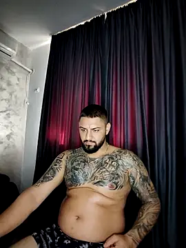 Snapshot of Bakws chatting on 10-21-25, 12:28 Bakws online show from 10-21-25, 12:28