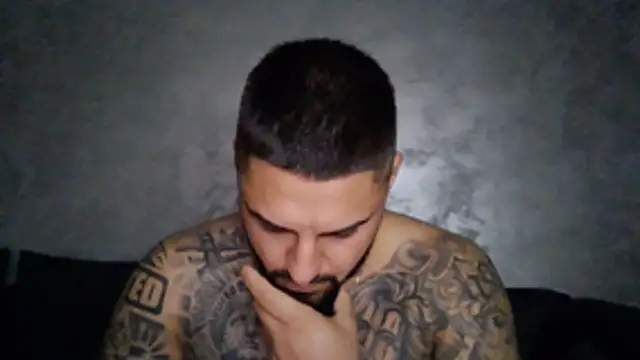 Snapshot of Bakws chatting on 10-29-25, 03:36 Bakws online show from 10-29-25, 03:36