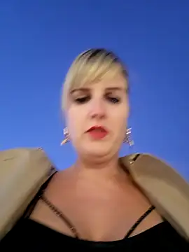 Sexybiene969 online show from 10-13-25, 04:40