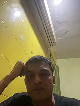 Snapshot of crazyfreaking chatting on 02-05-25, 07:42 crazyfreaking online show from 02-05-25, 07:42