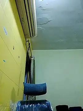 Snapshot of crazyfreaking chatting on 03-04-25, 05:24 crazyfreaking online show from 03-04-25, 05:24