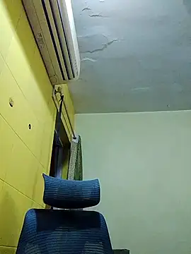 Snapshot of crazyfreaking chatting on 03-21-25, 06:40 crazyfreaking online show from 03-21-25, 06:40