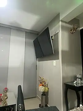 Snapshot of MISSLADYHONSON chatting on 03-13-25, 02:38 MISSLADYHONSON online show from 03-13-25, 02:38