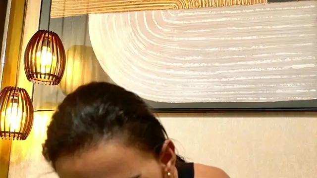 lissa palmer online show from 10-31-25, 03:18