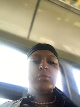 Snapshot of Dulce__Boyd chatting on 01-17-26, 01:27 Dulce Boyd online show from 01-17-26, 01:27