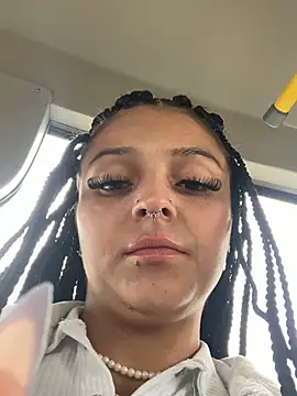 Snapshot of Dulce__Boyd chatting on 02-15-26, 01:09 Dulce Boyd online show from 02-15-26, 01:09