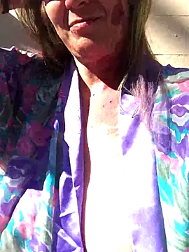 Smilefame123 online show from 11-16-25, 04:34