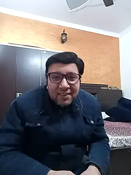 innocentboy1987 online show from 02-14-25, 04:37