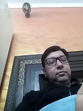 innocentboy1987 online show from 02-28-25, 07:48