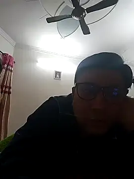 innocentboy1987 online show from 03-04-25, 04:49