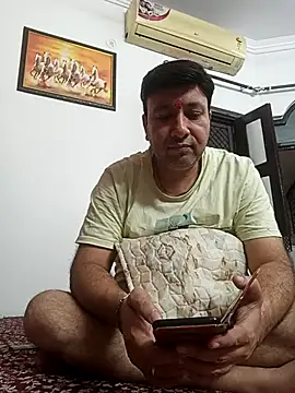 innocentboy1987 online show from 09-23-25, 06:49