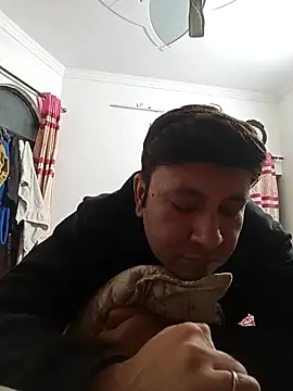 innocentboy1987 online show from 11-19-25, 06:24